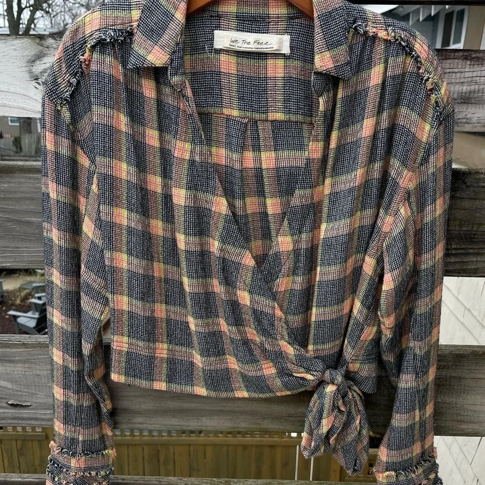We the Free Running Wild Plaid Wrap Top Size Small - Picture 3 of 5